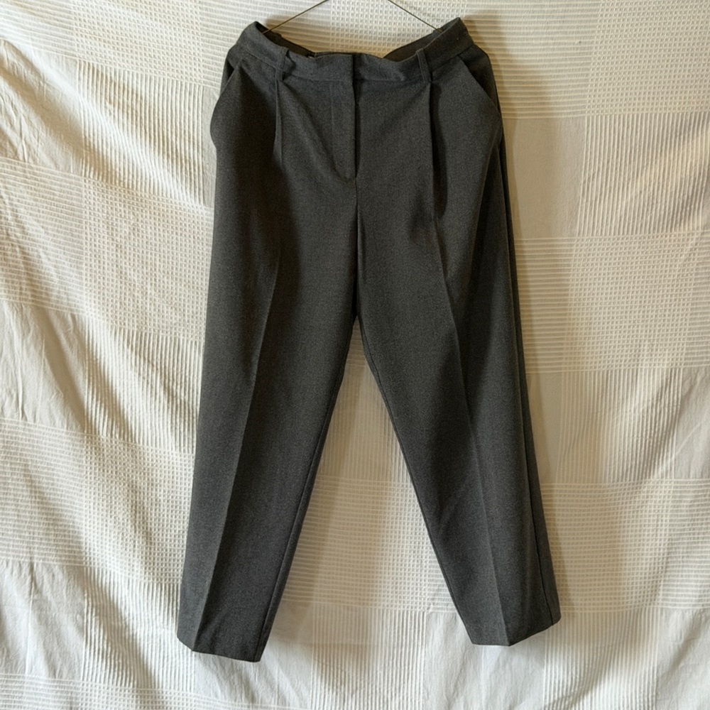 Zara Mid Gray Straight Cut Pleated Pants